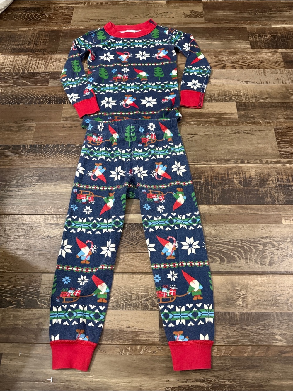Hanna Andersson Navy Gnome Print Pajama Set with Red Trim